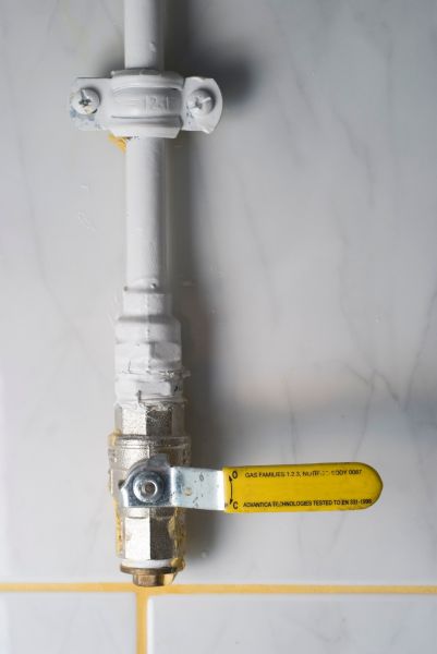 Gas Valve Mounting